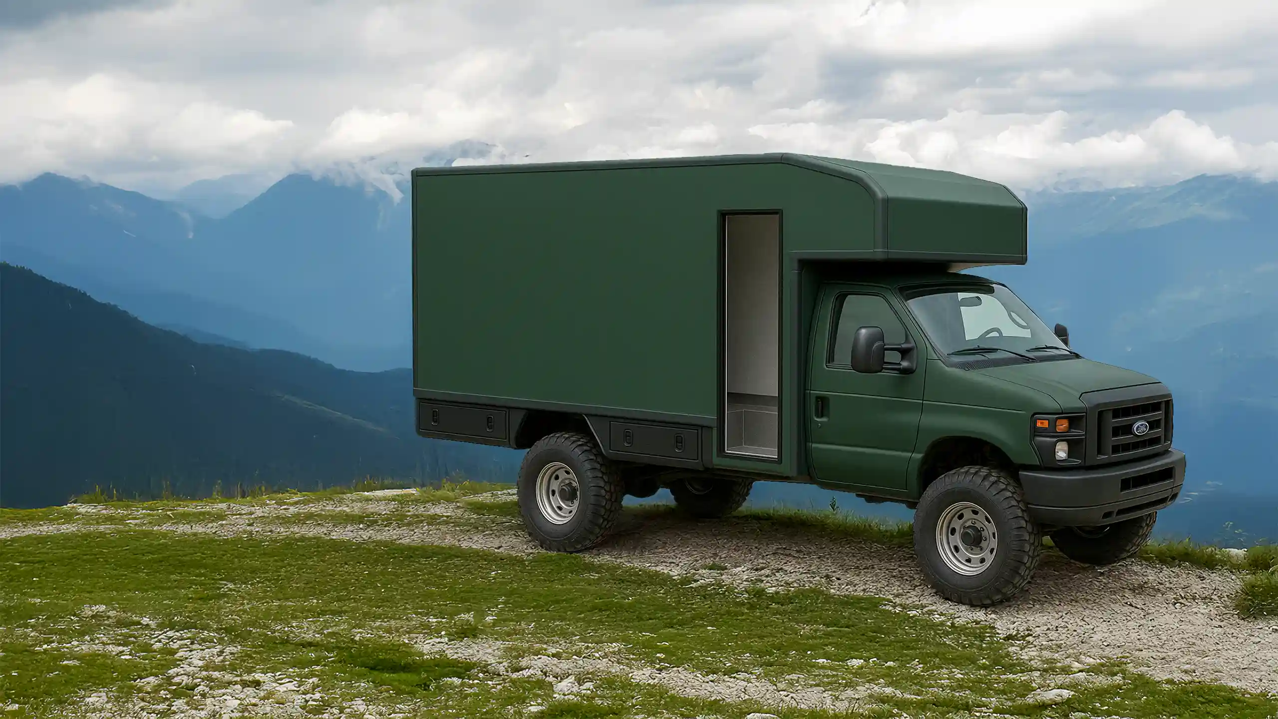 Globe Trekker E-Series on mountain